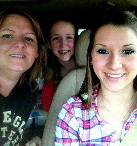 image of Beth Grimes and her children